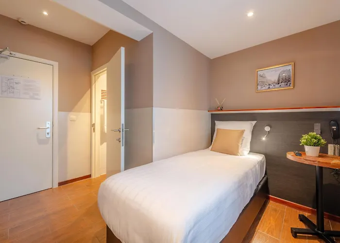 Hotel Barry