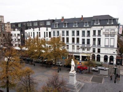 Hotel Barry 2*